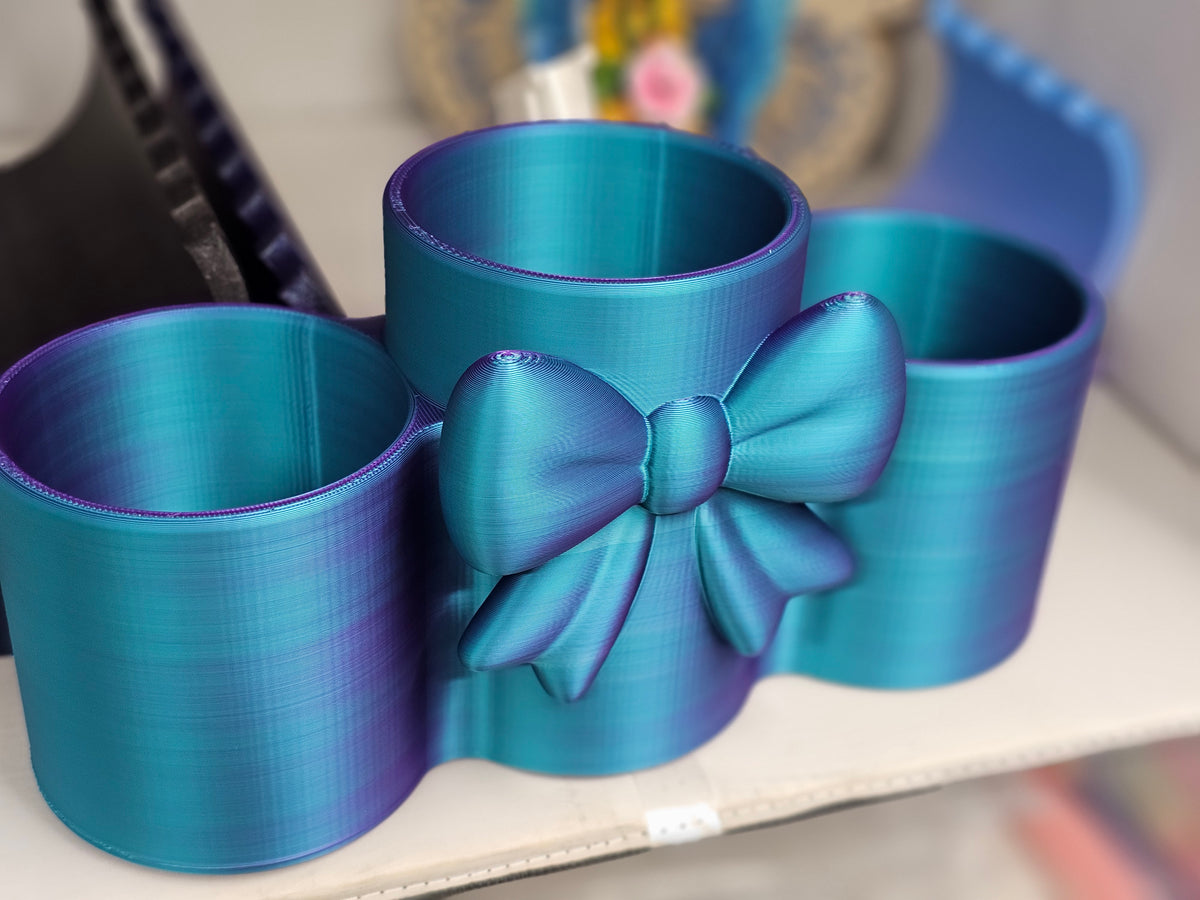 **RESERVED** bow pen holder